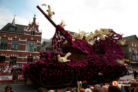 Парад цветов в Нидерландах,прикольные картинки,приколы